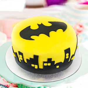 Classy Batman Fondant Cake